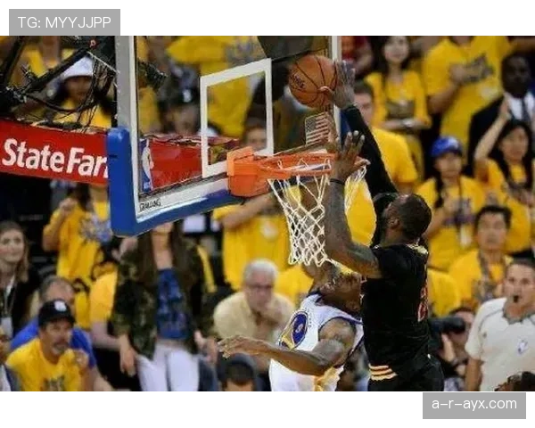 亚特兰大球星关键爆发，率队逆转取胜闪耀全场