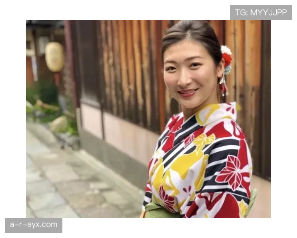 蒋林静赛场像战士，下场背的那只包比我半年工资还夸张